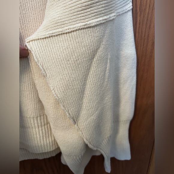 Free People Oversized Cream Tunic Sweater - Medium - Picture 8 of 12